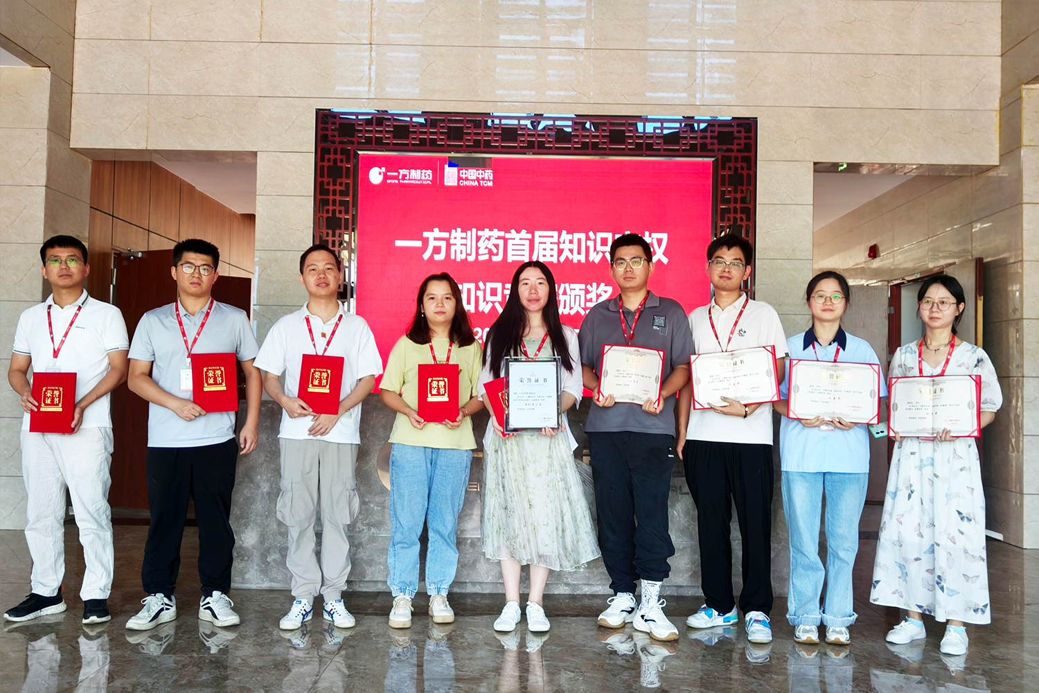 4W9Jylgu4C.jpg 4W9Jylgu4C.jpg